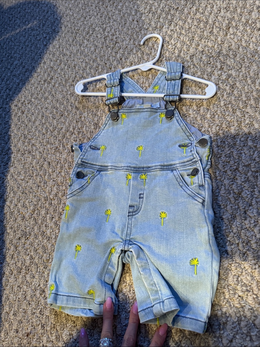 Stella McCartney Kids Light Blue Denim Palm Embroidered Short Overalls